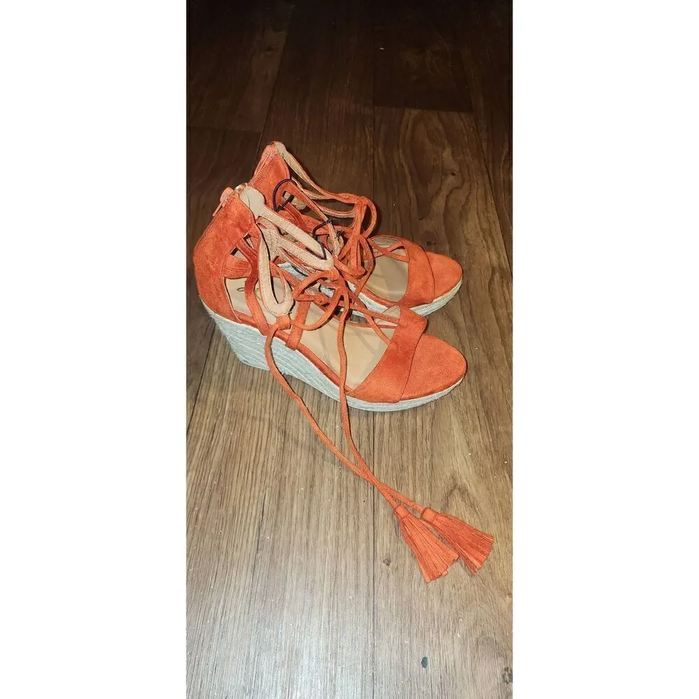 HOOKED ORANGE SANDALS